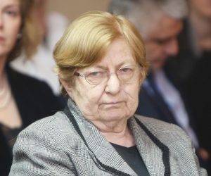 22.02.2017., Karlovac - U Opcoj bolnici Karlovac potpisan ugovor Ministarstva branitelja, Zavoda za javno zdravstvo s Opcim bolnicama Karlovac, Ogulin i Gospic o preventivnim pregledima za branitelje u zupanijskim bolnicama. Dr. Vesna Bosanac.
Photo: Kristina Stedul Fabac/PIXSELL