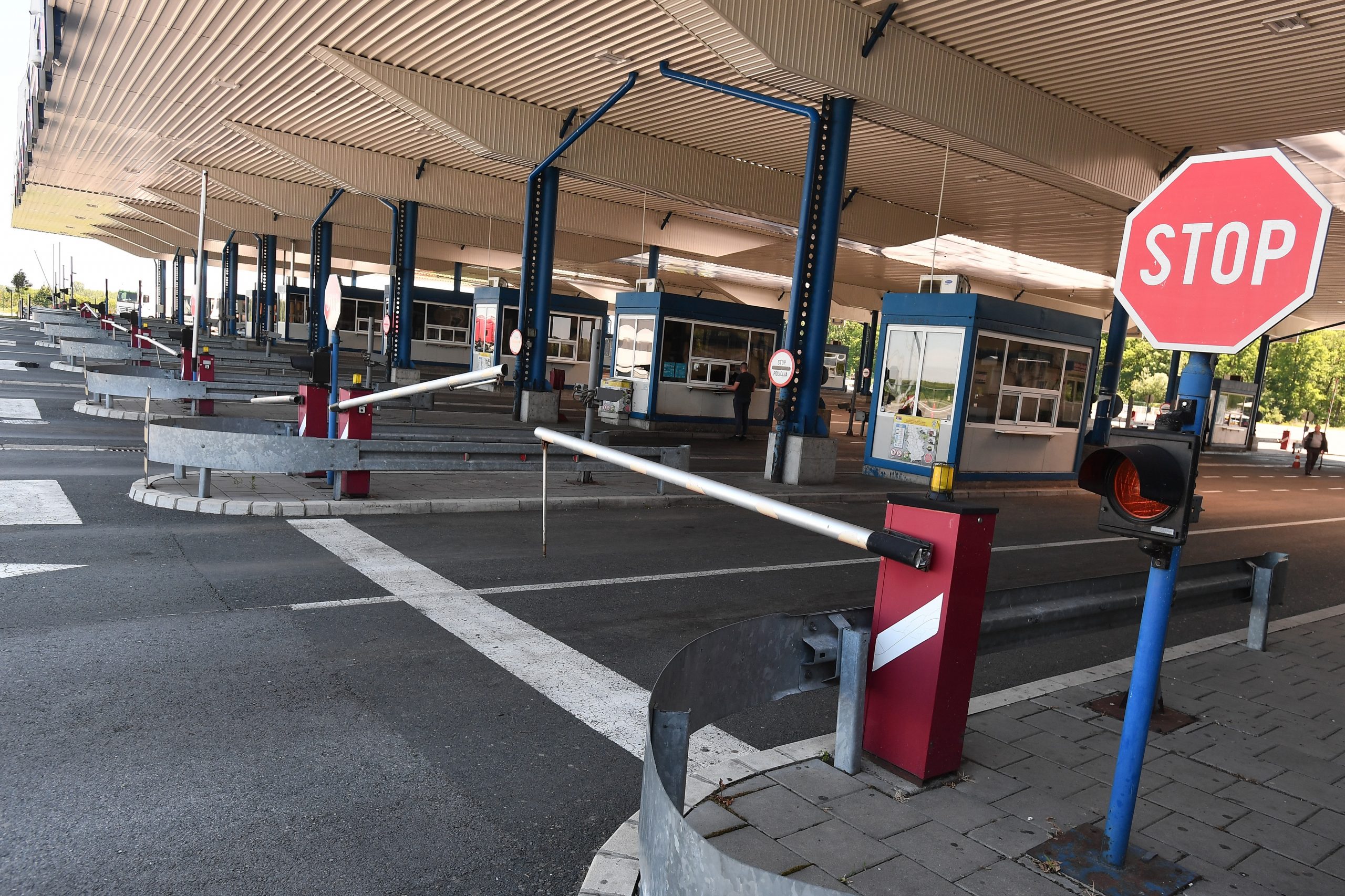 22.05.2020., Batrovci, Srbija - Vlada Srbije je donijela odluku o otvaranju granicnih prijlaza i slobodnom ulasku svih drzavljana u Republiku Srbiju, bez testa na koronavirus i dozvole komisije. Photo: Srdjan Ilic/PIXSELL
