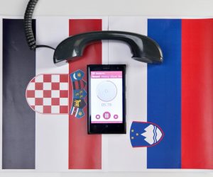 23.07.2015., Zagreb - Vecernji list objavio je da bi Hrvatska u postupku arbitraze mogla izgubiti dvije trecine Piranskog zaljeva. Obljavljene su optuzbe protiv slovenskog clana arbitrazne komisije, koji je navodno bio u dosluhu sa slovenskom stranom te je utjecao na odluku sudaca. 
Photo: Davor Puklavec/PIXSELL