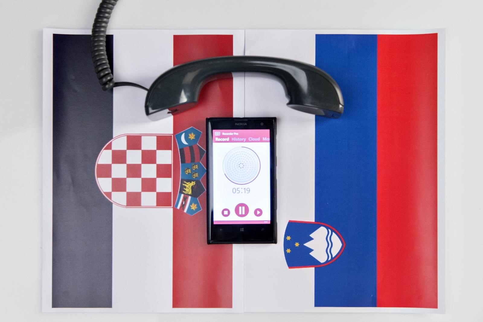 23.07.2015., Zagreb - Vecernji list objavio je da bi Hrvatska u postupku arbitraze mogla izgubiti dvije trecine Piranskog zaljeva. Obljavljene su optuzbe protiv slovenskog clana arbitrazne komisije, koji je navodno bio u dosluhu sa slovenskom stranom te je utjecao na odluku sudaca. 
Photo: Davor Puklavec/PIXSELL