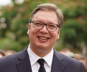 23.07.2020., Banja Luka, Bosna i Hercegovina - Aleksandar Vucic prvi put je u sluzbenoj posjeti Banja Luci kao predsjednik Srbije. Tijekom posjeta Republici Srpskoj Vucic ce ispred Republike Srbije uruciti donaciju Banja Luci i RS u vrijednosti od 2,7 milijuna eura. Vucica su na aerodromu Mahovljani docekali Milorad Dodik, clan Predsjednistva BiH, i Zeljka Cvijanovic, predsjednica RS. Vucic je sa Igorom Radojicicem posjetio i donaciju Srbije Banja Luci u naselju Petricevac u ukupnoj vrijednosti oko 800.000 eura.
Photo: Dejan Rakita/Pixsell