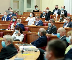 23.07.2020.Zagreb - Nakon cijelog dana rasprave: Sa 76 glasova za zastupnici podrzali novu Vladu Andreja Plenkovica. Photo: Sanjin Strukic/PIXSELL