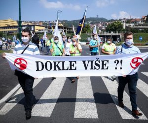 27.07.2020., Sarajevo, Bosna i Hercegovina - Prosvjed u organizacij Saveza samostalnih sindikata BiH na kojem traze povlacenje novog Zakona o radu.
Photo: Armin Durgut/PIXSELL