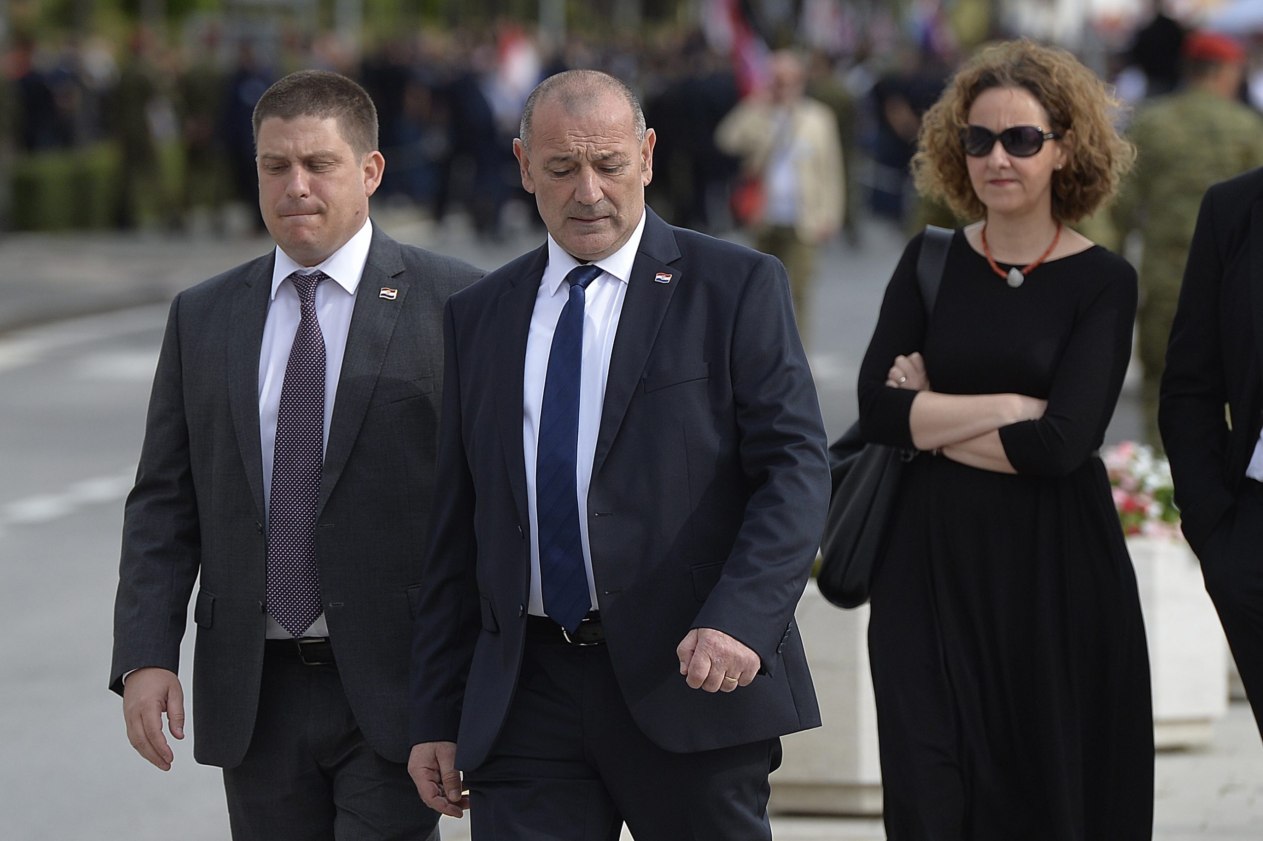 Knin , 5.08.2020. Knin, 5.8.2020 - Proslava Dana pobjede i domovinske zahvalnosti, Dana hrvatskih branitelja i 25. obljetnice oslobodilačke operacije Oluja. Središnja svečanost održava se u Kninu u nazočnosti državnog vrha. Na slici Oleg Butković, Tomo Medved, Nina Obuljen Koržinek.
foto HINA/ Mario STRMOTIĆ/ ms
