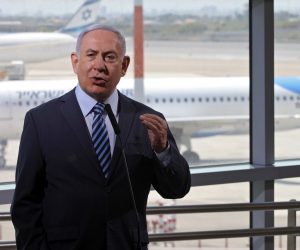 epa08608805 Israeli Prime Minister Benjamin Netanyahu gives a statement at Ben Gurion International Airport, in Lod, near Tel Aviv, Israel, 17 August 2020. Netanyahu said Israel was working on establishing direct flights between Israel and UAE in reaction to teh 13 august peace agreement. The direct flights would take route over Saudi Arabia.  EPA/Emil Salman / POOL
