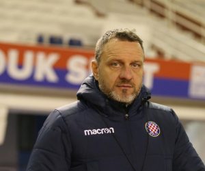 05.01.2020., Split - Igraci Hajduka odradili trening pod vodstvom Igora Tudora na pocetku zimskih priprema. Pomocni trener Hari Vukas.
Photo: Ivo Cagalj/PIXSELL