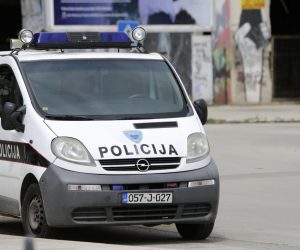 08.08.2020. Mostar: Nakon navijackih sukoba, grad pun policije 

Denis Kapetanovic/PIXSELL