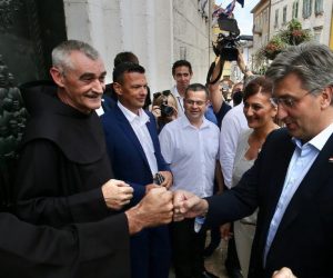 09.08.2020.,Sinj - 305. Sinjska Alka i alkarske svecanosti. Premijer Andrej Plenkovic sa suradnicima obisao Svetiste Cudotvorne Gospe Sinjske. 
Photo: Ivo Cagalj/PIXSELL