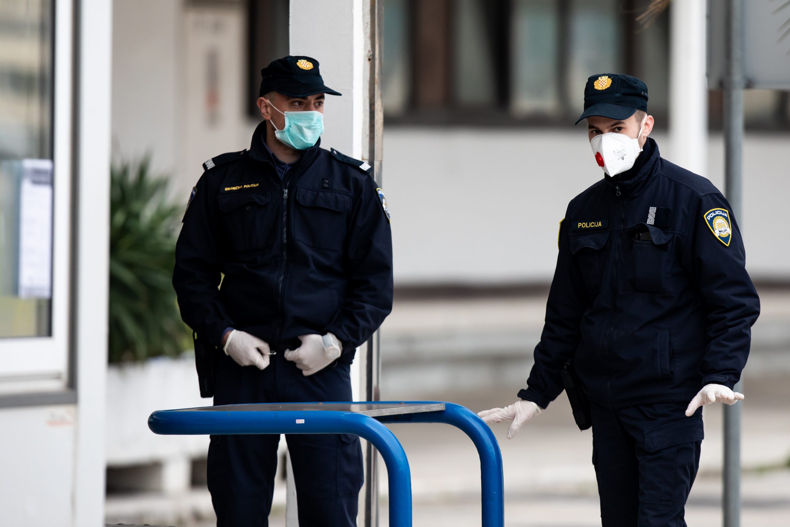 11.03.2020., Split - U Split stigao trajekt s putnicima iz Italije za koje su pripremljene posebne mjere zbog opasnosti od koronavriusa. 
Photo: Milan Sabic/PIXSELL