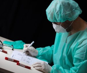 11.03.2020., Zagreb - Ilustracija epruvete s uzorcima krvi - testiranje na koronavirus.
Photo: Davor Puklavec/PIXSELL