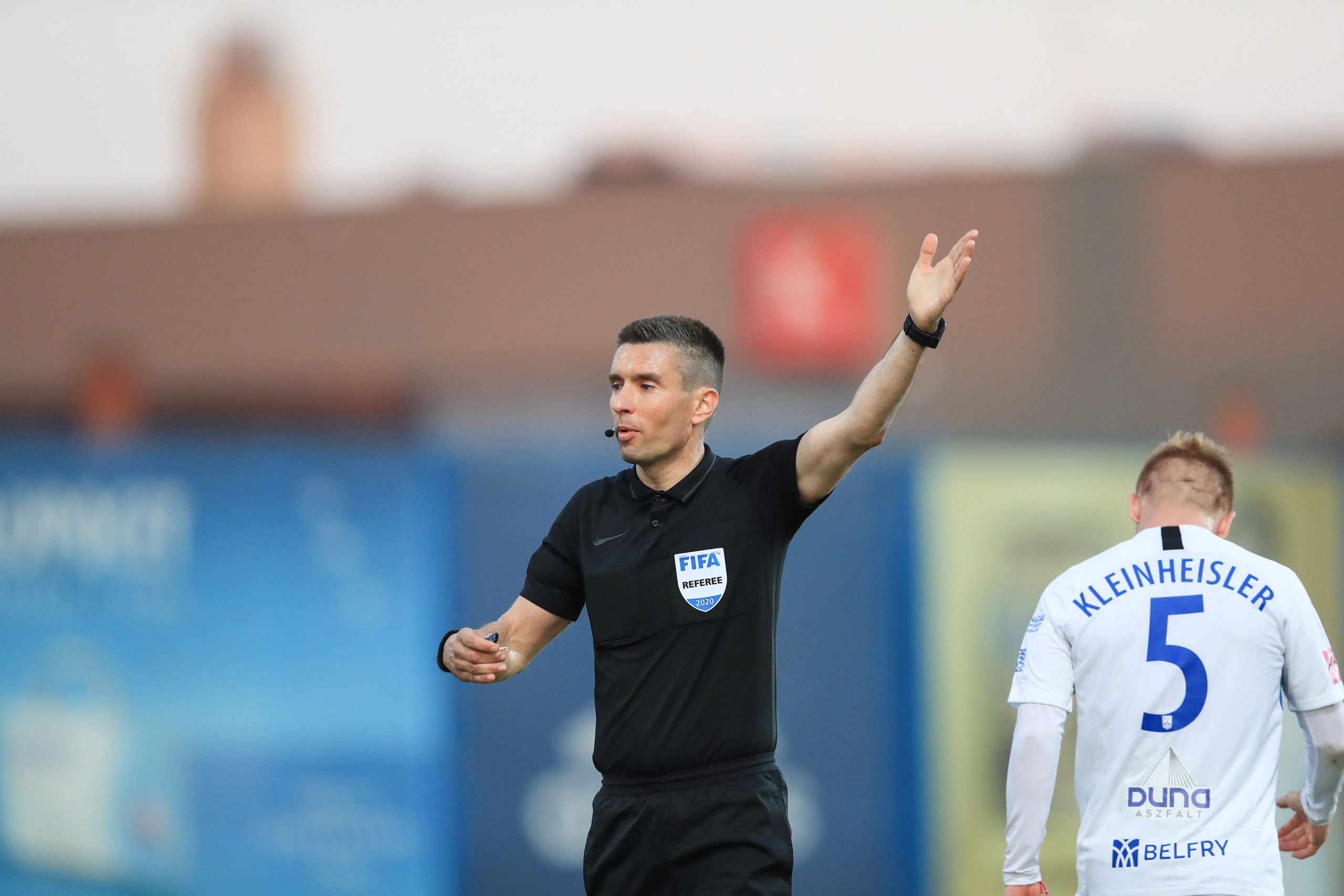 13.06.2020., Gradski stadion Ivan Kusek Apas, Koprivnica - Hrvatski Telekom Prva liga, 28. kolo, NK Slaven Belupo - NK Osijek. Sudac, Mario Zebec Laszlo Kleinheisler Photo: Slavko Midzor/PIXSELL