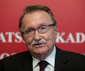 13.11.2019., Zagreb - Konferencija za medije HAZU. Predsjednik Hrvatske akademije znanosti i umjetnosti Akademik Velimir Neidhardt i potpredsjednici HAZU Davor Milicic i Frano Parac. 
Photo: Goran Stanzl/PIXSELL