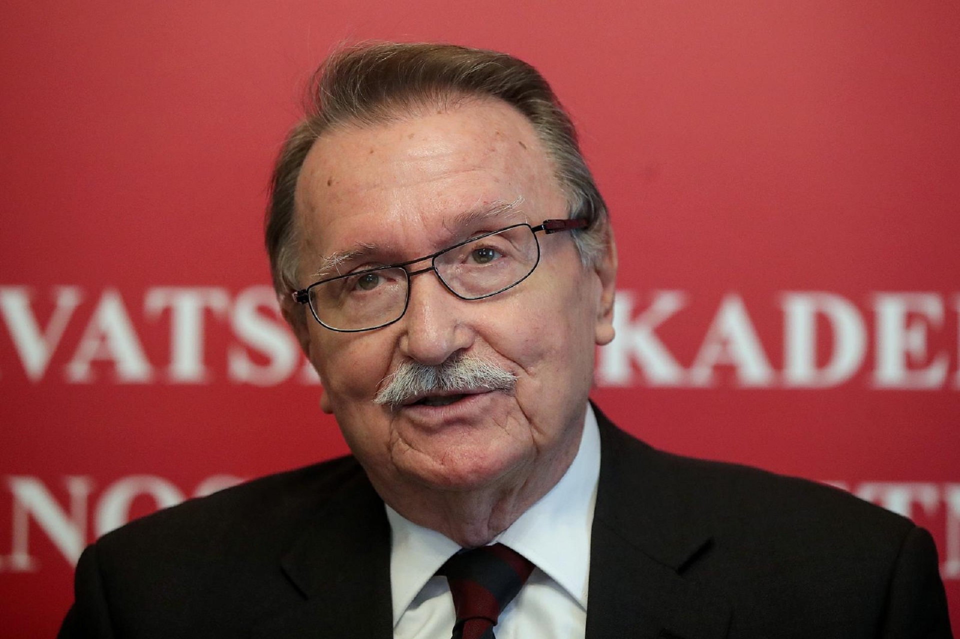 13.11.2019., Zagreb - Konferencija za medije HAZU. Predsjednik Hrvatske akademije znanosti i umjetnosti Akademik Velimir Neidhardt i potpredsjednici HAZU Davor Milicic i Frano Parac. 
Photo: Goran Stanzl/PIXSELL