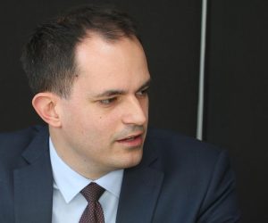 21.02.2020., Sibenik - Na tvrdjavi Barone potpisan je ugovor za projekt "Povecanje integrirane mobilnosti na podrucju Grada Sibenika". Ugovor su potpisali ministar mora, prometa i infrastrukture Oleg Butkovic, direktor Gradskog parkinga d.o.o. Goran Bulat i Tomislav  Petric, ravnatelj Sredisnje agencije za financiranje i ugovaranje programa i projekata Europske unije.Svecanom  potpisivanju, uz gradonacelnika Zeljka Burica nazocili su ministar regionalnog razvoja i fondova Europske unije Marko Pavic te ministar uprave Ivan Malenica.
Photo: Dusko Jaramaz/PIXSELL
