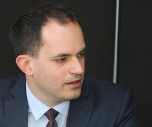 21.02.2020., Sibenik - Na tvrdjavi Barone potpisan je ugovor za projekt "Povecanje integrirane mobilnosti na podrucju Grada Sibenika". Ugovor su potpisali ministar mora, prometa i infrastrukture Oleg Butkovic, direktor Gradskog parkinga d.o.o. Goran Bulat i Tomislav  Petric, ravnatelj Sredisnje agencije za financiranje i ugovaranje programa i projekata Europske unije.Svecanom  potpisivanju, uz gradonacelnika Zeljka Burica nazocili su ministar regionalnog razvoja i fondova Europske unije Marko Pavic te ministar uprave Ivan Malenica.
Photo: Dusko Jaramaz/PIXSELL