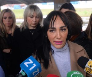 21.12.2019., Zagreb - Gradonacelnik Milan Bandic sa suradnicima obisao je lokaciju nekadasnjeg DIOKI-a, a na kojoj je planirana izgradnja postrojenja za sortiranje odvojeno prikupljenog otpada i sortirnica. Photo: Marko Prpic/PIXSELL