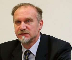 22.12.2016., Zagreb - Drzavno sudbeno vijece obavlja razgovore s kandidatima za predsjednika Zupanijskog suda u Zagrebu.  Zeljko Saric. 
Photo: Jurica Galoic/PIXSELL