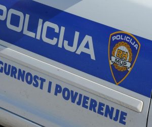 23.03.2013., Sibenik - Policijsko vozilo u sibenskoj luci. Natpsi na vozilu sigurnost i povjerenje. 
Photo: Hrvoje Jelavic/PIXSELL