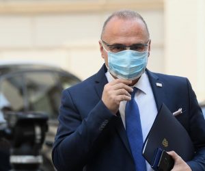 23.07.2020., Zagreb - Dolazak saborskih zastupnika i buducih ministara na sjednicu sabora gdje ce se imenovati nova Vlada RH. Gordan Grlic Radman.
Photo: Marko Lukunic/PIXSELL