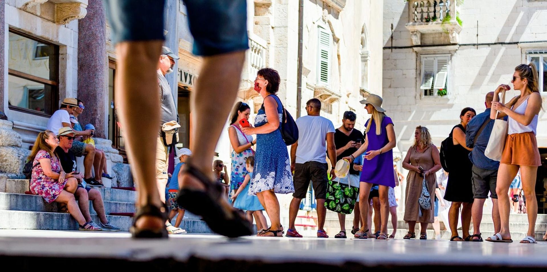 27.07.2020., Split - Centar Splita za vrijeme korona turisticke sezone uz znatno manji broj turista nego sto je uobicajeno.
Photo: Milan Sabic/PIXSELL
