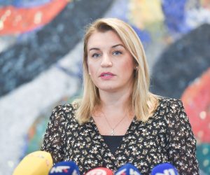 29.07.2020., Zagreb - Ministrica turizma i sporta Nikolina Brnjac odrzala je konferenciju za medije nakon prvog sastanka s predstavnicima turistickog sektora. Photo: Davorin Visnjic/PIXSELL