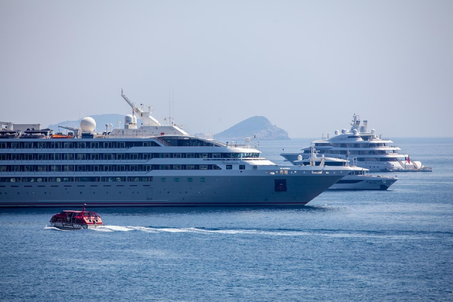 29.08.2019., Stara gradska jezgra, Dubrovnik - Gradski kadrovi, ljudi u gradu.
Photo: Grgo Jelavic/PIXSELL