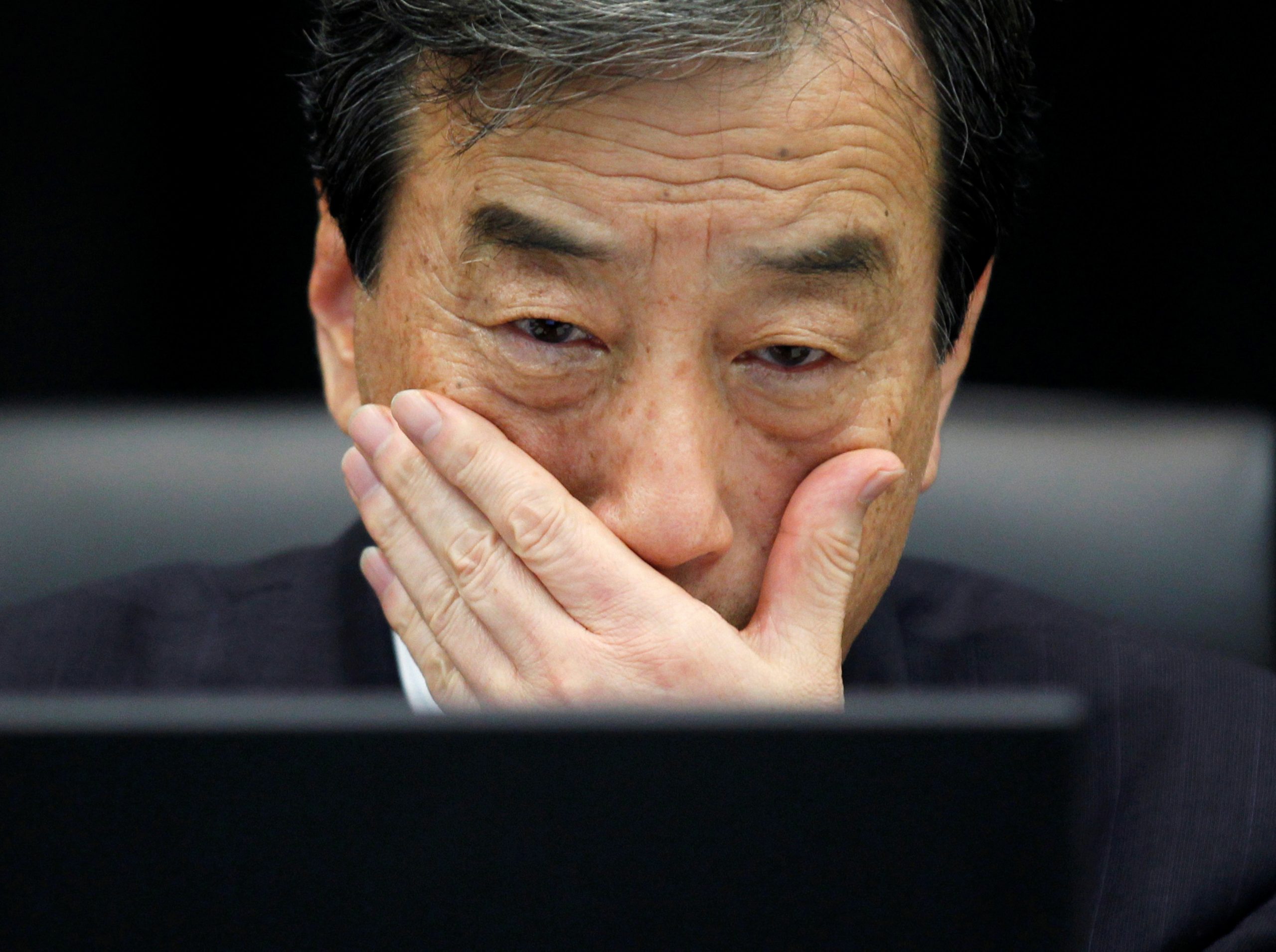 FILE PHOTO: Kurokawa, head of parliamentary committee investigating causes of Fukushima accident, looks at laptop monitor during a news conference in Tokyo FILE PHOTO: Kiyoshi Kurokawa, the head of a parliamentary committee investigating the causes of the Fukushima accident,  looks at the monitor of his laptop during a news conference in Tokyo July 5, 2012. REUTERS/Kim Kyung-Hoon/File Photo Kim Kyung Hoon