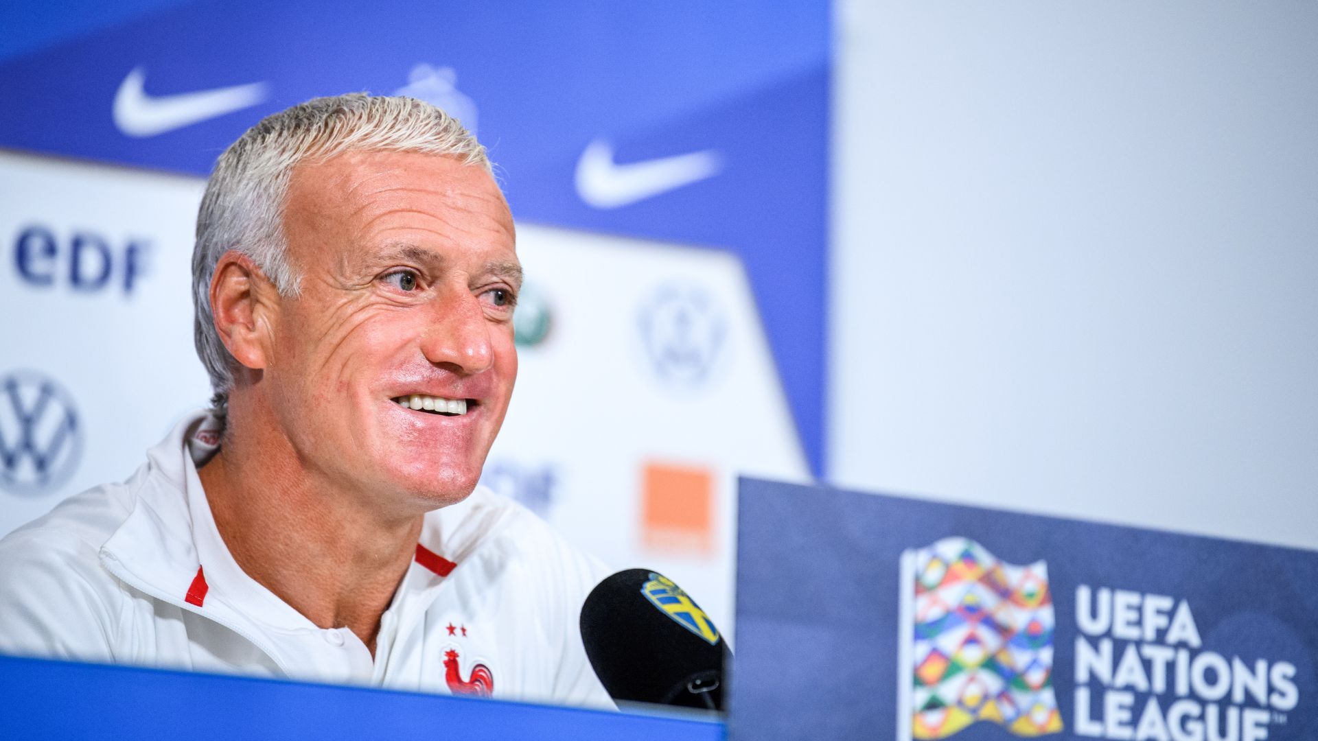 epa08647007 French national soccer team head coach Didier Deschamps attends a press conference at Friends Arena in Stockholm, Sweden September 04, 2020. France faces Sweden in the UEFA Nations League soccer match on 05 September 2020.  EPA/Joel Marklund / POOL ***SWEDEN OUT***