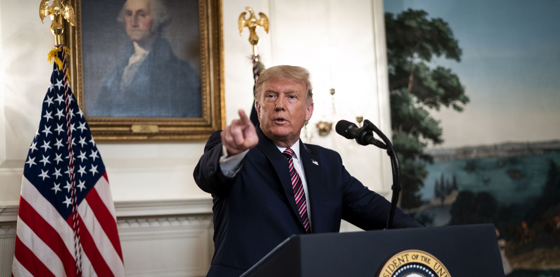 epa08657592 US President Donald J. Trump announces his list of potential Supreme Court nominees and answers questions about the Coronavirus during an event in the Diplomatic Room of the White House, in Washington, DC, USA, 09 September 2020.  EPA/Doug Mills / POOL