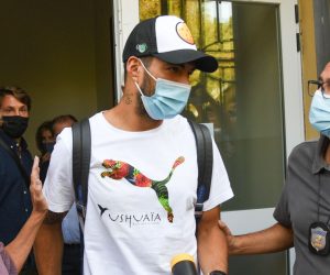 epa08676296 Barcelona's Uruguayan forward Luis Suarez leaves Perugia's Unversity in Perugia, Italy, 17 September 2020. According to Italian media, Suarez took an Italian exam in order to obtain the European community's passport and thus be able to sign a contract with Juventus FC.  EPA/CROCCHIONI