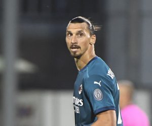 epa08677102 Milan's Zlatan Ibrahimovic during the UEFA Europa League qualifying round match between Shamrock Rovers and AC Milan in Dublin, Ireland, 17 September 2020.  EPA/AIDAN CRAWLEY