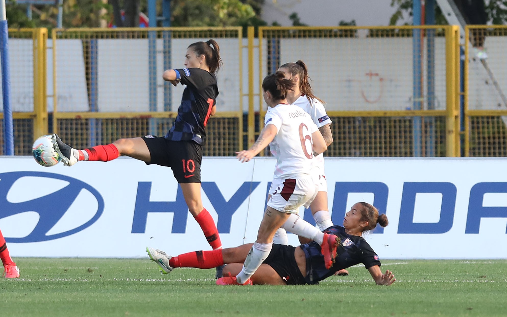 Zaprešić, 18.09.2020. - Kvalifikacijska utakmica hrvatske ženske A nogometne reprezentacije protiv Švicarske za Europsko prvenstvo 2021. godine. Na fotografiji Iva Landeka.
foto HINA/ Admir BULJUBAŠIĆ/ abu