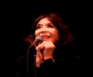 epa08691653 (FILE) - French actress and songster Juliette Greco performs in Warsaw, Poland, 20 march 2008. According to reports Juliette Greco died aged 93 on 23 September 2020.  EPA/LESZEK SZYMANSKI POLAND OUT