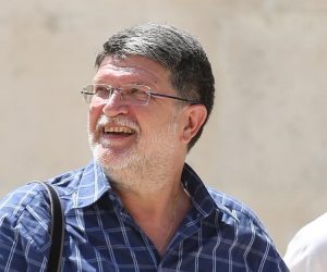 01.08.2020., Sibenik - Europarlamentarac Tonino Picula u drustvu supruge Mirjane Mikic i kceri pokazao svom bratu Bosku gradske znamenitosti. Photo: Dusko Jaramaz/PIXSELL