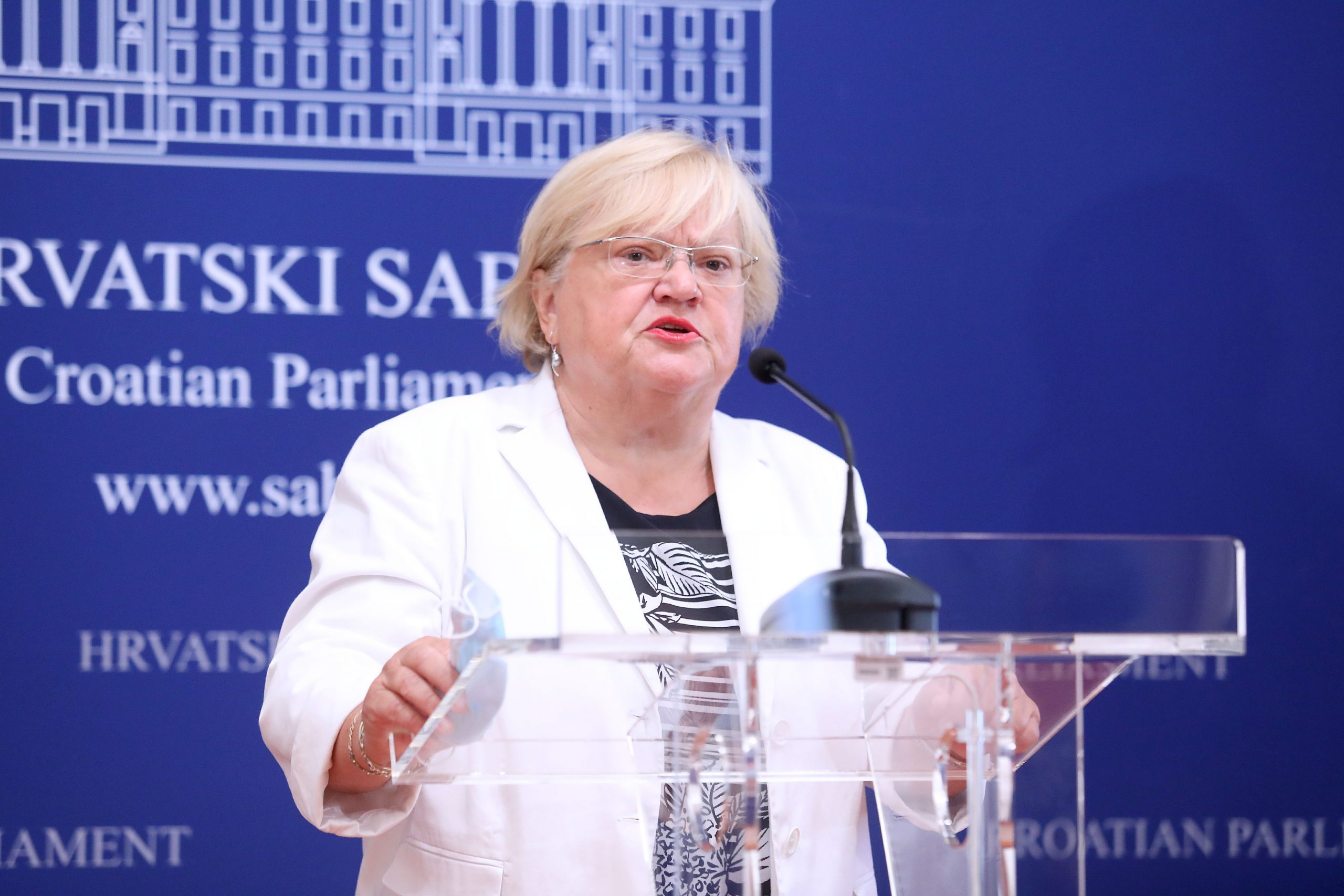 02.09.2020., Zagreb - U Saboru je odrzana konfrencija za medije Kluba zastupnika Stranke s Imenom i Prezimenom, Pametnog i GLAS-a na temu "Zakon o obnovi nakon potresa". Anka Mrak Taritas. Photo: Patrik Macek/PIXSELL