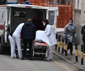 10.03.2020., Beograd, Srbija - Klinika za infektivne i tropske bolesti "dr. Kosta Todorovic" u Beogradu. Ukupno cetvoro ljudi pozitivno je na koronavirus u Srbiji, najnoviji su podaci Ministarstva zdravlja, a dva nova slucaja registrirana su od jucer popodne. Photo: Srdjan Ilic/PIXSELL