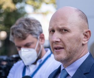 10.09.2020., Zagreb,  Kongresna dvorana Zagrebackog velesajma - 36. sjednica Skupstine Grada Zagreba. Renato Petek dao je izjavu za medije prije pocetka sjednice.
Photo: Davor Puklavec/PIXSELL