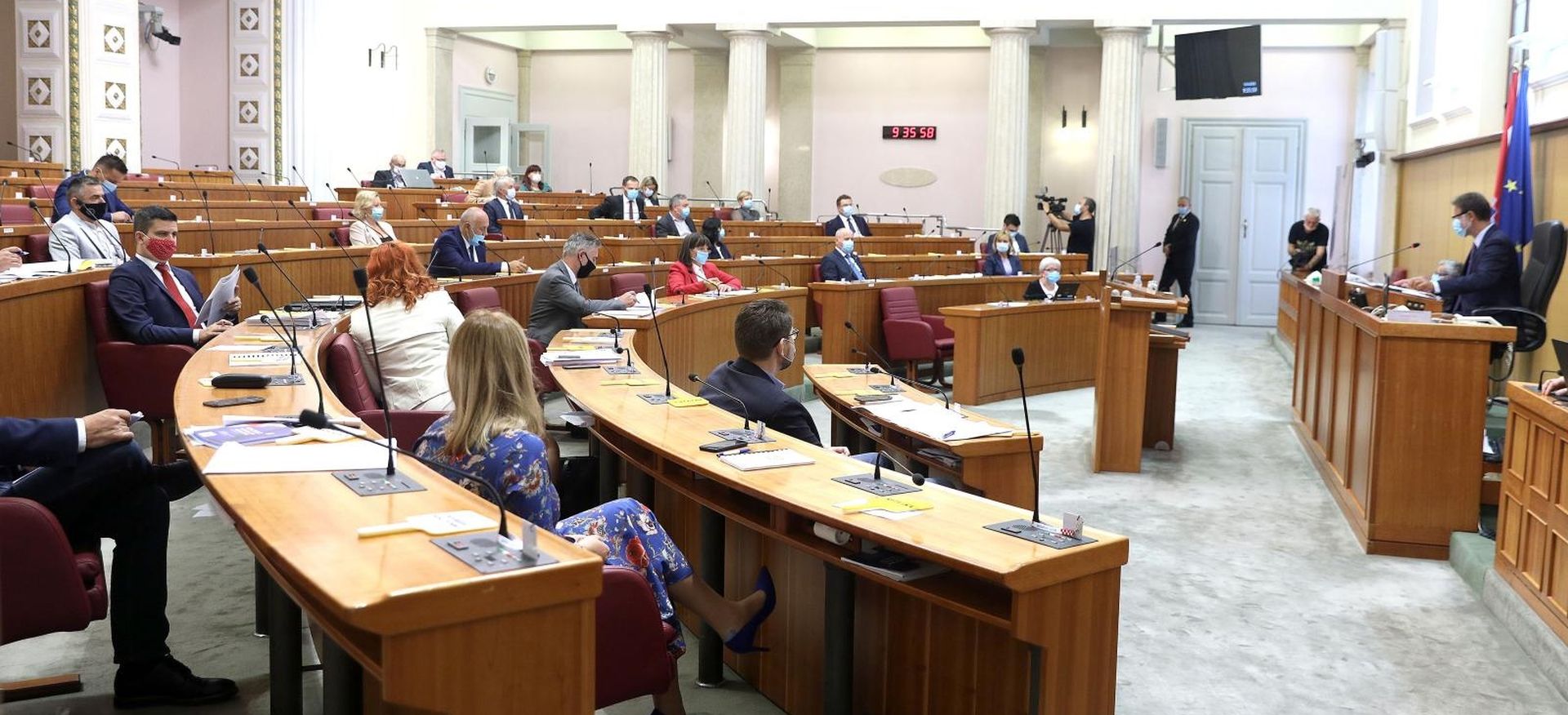 10.09.2020., Zagreb - Sabor je 2. sjednicu nastavio izjasnjavanjem o amandmanima na Zakon o obnovi Zagreba i okolice nakon potresa. 
Photo: Patrik Macek/PIXSELL