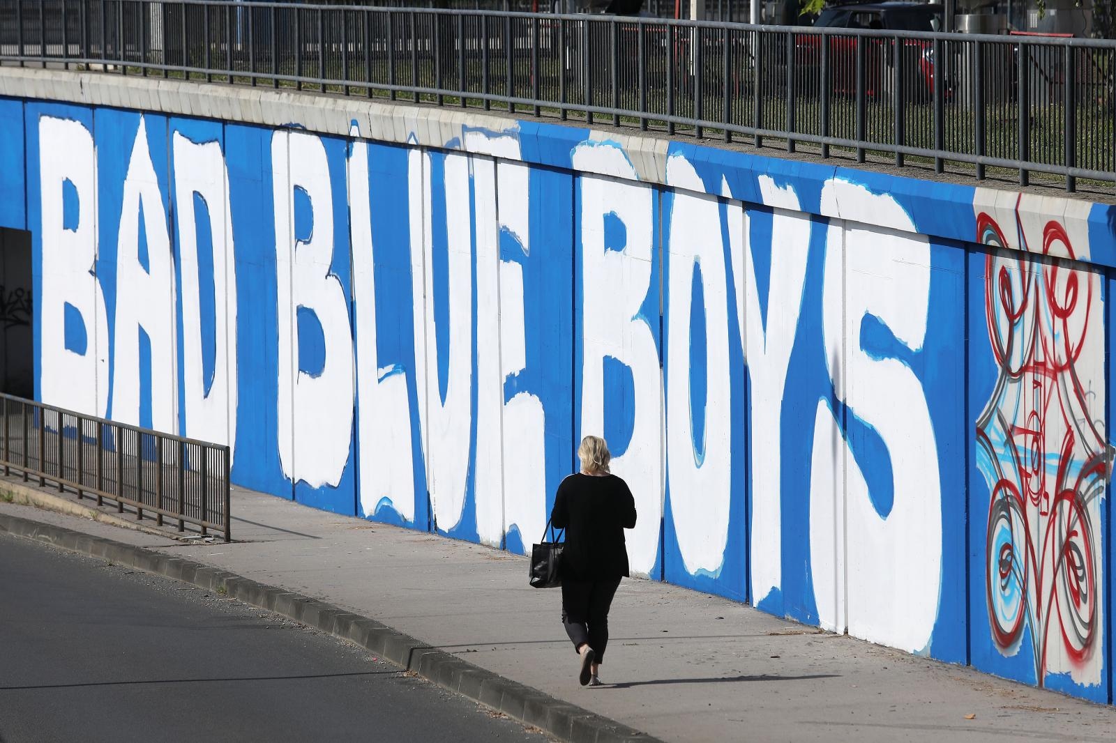 15.07.2020., Zagreb - Na zidu podvoznjaka u Culineckoj ulici u Donjoj Dubravi nastaje jedan od najvecih murala navijacke skupine Bad Blue Boys. Do zavrsetka ima jos posla ali se vec vidi velicina projekta.
Photo: Patrik Macek/PIXSELL