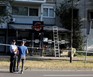 15.09.2020.,Zagreb - Eksplozija pored ugostiteljskog objekta  u Novom Zagrebu, u ulici Bozidara Magovca, u naselju Travno. 
Nema ozlijedjenih osoba. Ostecen je ugostiteljski objekt i obliznja dva prozora stana. U tijeku je ocevid 
Photo: Borna Filic/PIXSELL