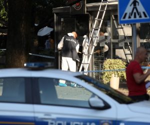 15.09.2020.,Zagreb - Eksplozija pored ugostiteljskog objekta  u Novom Zagrebu, u ulici Bozidara Magovca, u naselju Travno. 
Nema ozlijedjenih osoba. Ostecen je ugostiteljski objekt i obliznja dva prozora stana. U tijeku je ocevid 
Photo: Borna Filic/PIXSELL