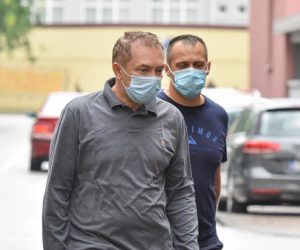 17.09.2020., Zagreb - Direktor Uprave JANAF-a Dragan Kovacevic uhicen zbog sumnji u gospodarski kriminalitet i korupciju. Dragan Kovacevic izlazi s istraziteljima iz stana u Tuskanovoj ulici nakon obavljenog pretresa. 
Photo: Sasa Zinaja/NFOTO/PIXSELL