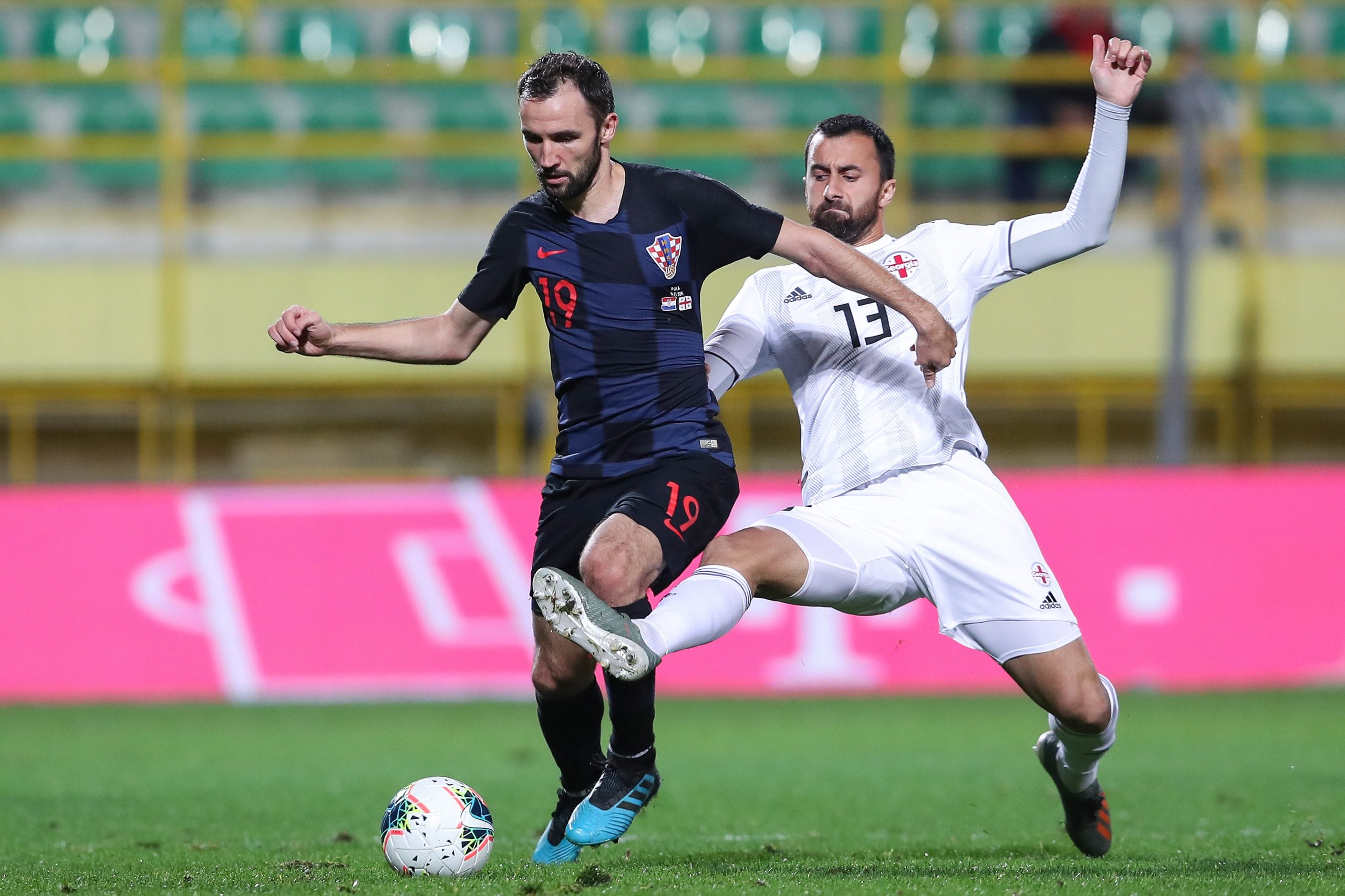 19.11.2019., Stadion Aldo Drosina, Pula - Prijateljska nogometna utakmica, Hrvatska - Gruzija. Milan Badelj, Bachana Arabuli

Photo: Luka Stanzl/PIXSELL