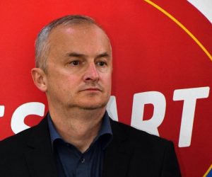20.05.2020., Slavonski Brod - Konferencija za medije predsjednika SDP-a Davora Bernardica. Saborski zastupnik i koordinator 5. izborne jedinice Vinko Grgic,

Photo: Ivica Galovic/ PIXSELL