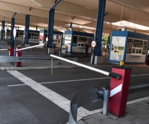 22.05.2020., Batrovci, Srbija - Vlada Srbije je donijela odluku o otvaranju granicnih prijlaza i slobodnom ulasku svih drzavljana u Republiku Srbiju, bez testa na koronavirus i dozvole komisije. Photo: Srdjan Ilic/PIXSELL