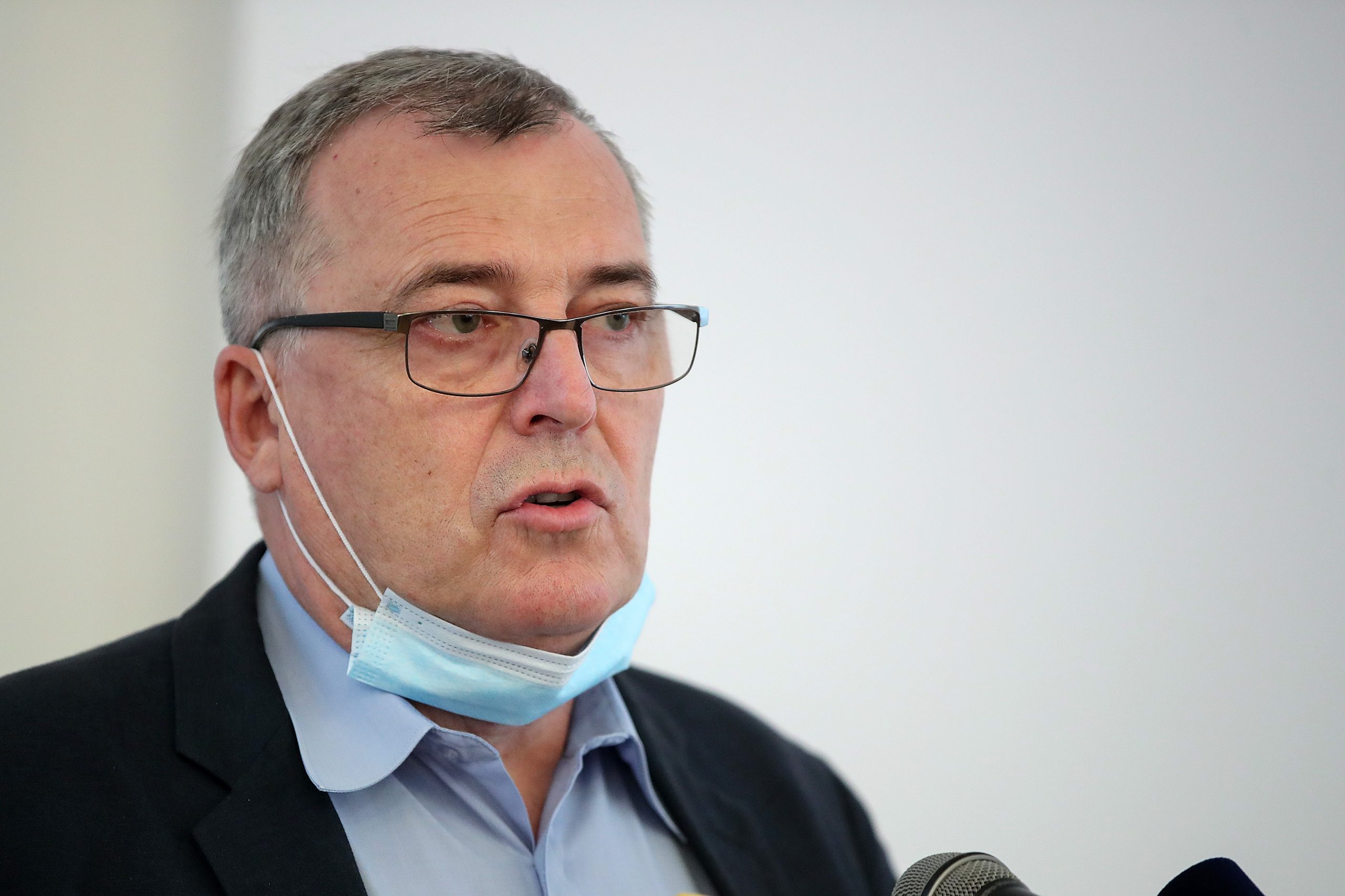 25.9.2020., Zagreb - Konferencija za medije povodom obiljezavanja Svjetskog dana ljekarnika, te predstavljanje javnozdravstveno - edukativne kampanje Prevencija, a ne Komplikacija, koja je usmjerena na promicanje mogucnosti besplatnog cijepljenja u Hrvatskoj protiv respiratornih bolesti, s naglaskom na gripu i pneumokoknu bolest. Krunoslav Capak. 
Photo: Goran Stanzl/PIXSELL