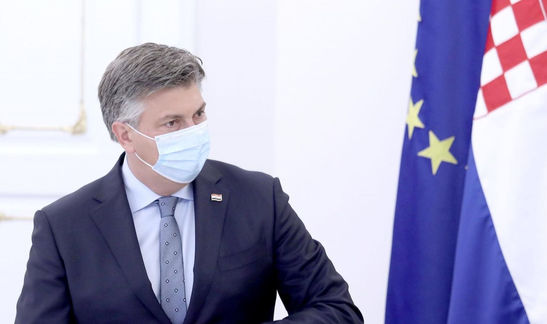 27.08.2020., Zagreb - U Banskim dvorima odrzana je 6. sjednica Vlade Republike Hrvatske na kojoj je, uz ostalo, predstavljen Zakon o obnovi Zagreba nakon potresa. Predsjednik Vlade Andrej Plenkovic.
Photo: Patrik Macek/PIXSELL