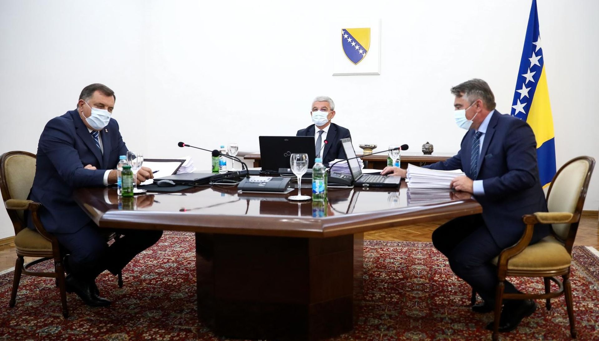 27.08.2020., Sarajevo, Bosna i Hercegovina - Sjednica Predsjednistva Bosne i Hercegovine. (L-D) Milorad Dodik, Sefik Dzaferovic i Zeljko Komsic.
Photo: Armin Durgut/PIXSELL