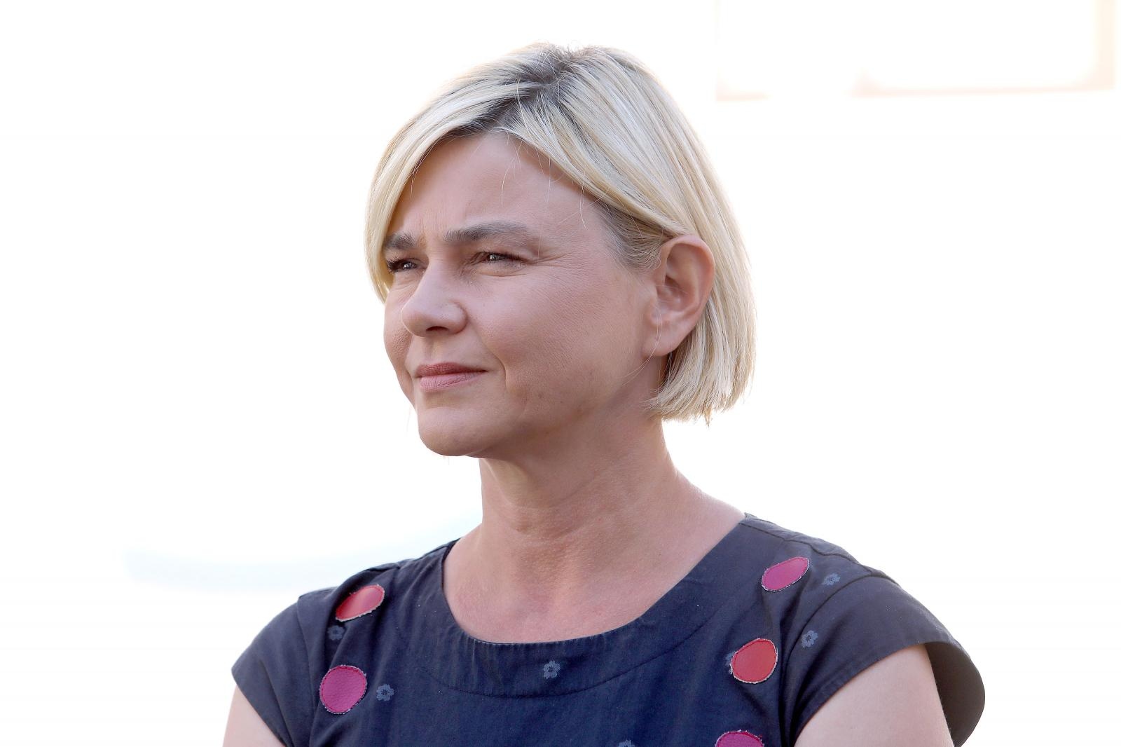 28.08.2020., Zagreb - Saborski zastupnici politicke platforme Mozemo odrzali su ispred Banskih dvora konferenciju za medije o konacnom prijedlogu Zakona o obnovi zgrada ostecenih u potresu na podrucju Zagreba i okolice. Sandra Bencic Photo: Patrik Macek/PIXSELL