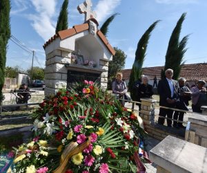30.09.2018., Varivode - Milorad Pupovac prisustvovao je 23. obljetnici i komemoraciju u spomen na srpske civile s podrucja Sibensko-kninske zupanije ubijene nakon akcije Oluja u Varivodama i Gosicu. Tom prigodom imao je bijelu traku oko ruke.

 Photo: Hrvoje Jelavic/PIXSELL